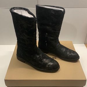 Trask Audra Genuine Shearling Size US 9